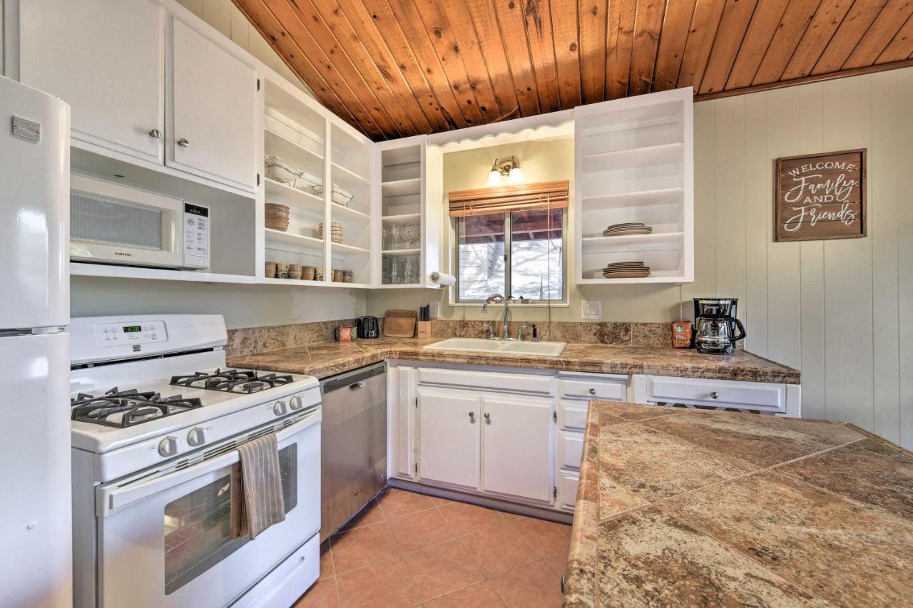 Lake Arrowhead Cabin With Deck And Stunning Mtn Views! San Bernardino Extérieur photo