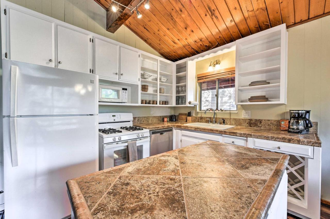 Lake Arrowhead Cabin With Deck And Stunning Mtn Views! San Bernardino Extérieur photo